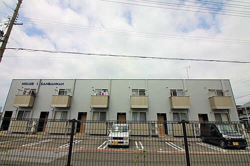 ＨＯＵＳＥ　Ｉ　ＳＡＮＢＡＮＫＡＮ 2階建