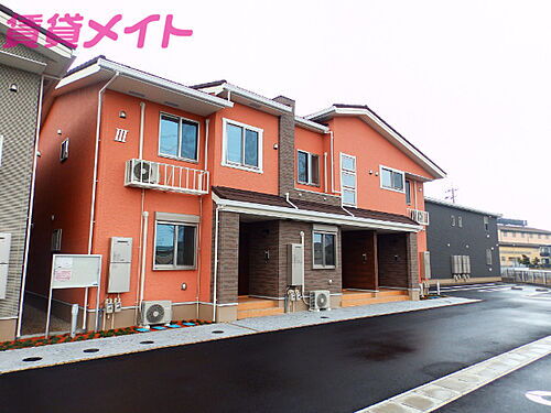 三重県三重郡川越町大字南福崎 賃貸アパート