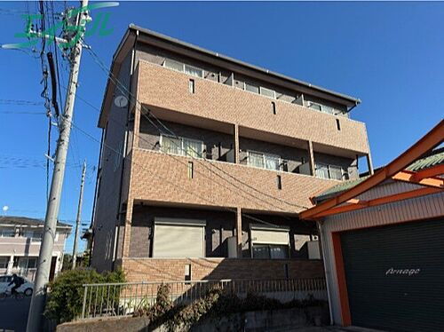 三重県四日市市新正４丁目 賃貸マンション