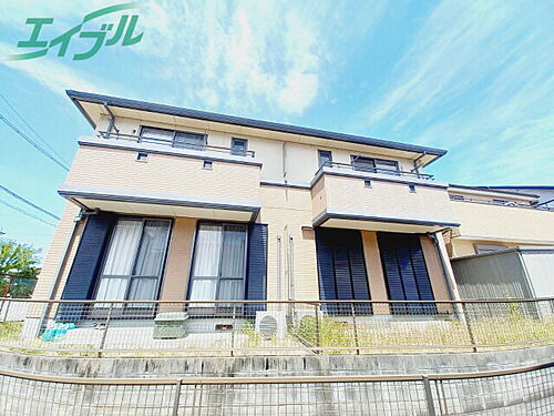 三重県四日市市曙２丁目 テラスハウス