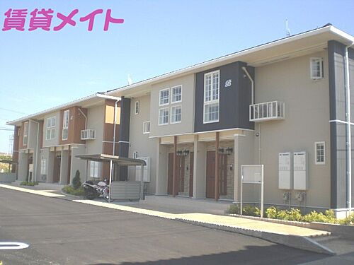 三重県四日市市楠町本郷 賃貸アパート