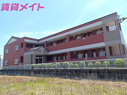 三重県津市河芸町東千里 賃貸アパート