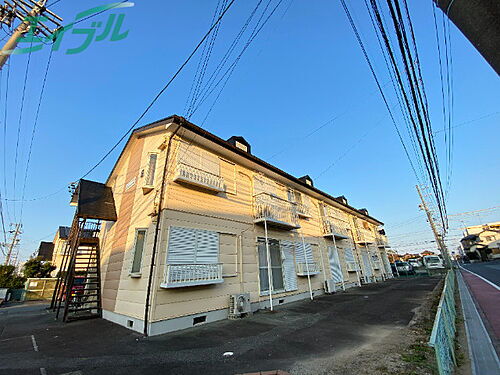 三重県津市高茶屋６丁目 賃貸アパート