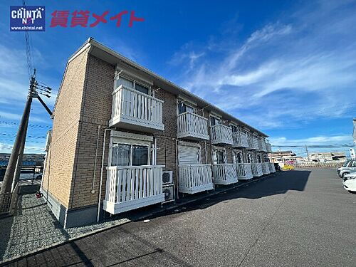 三重県津市一志町田尻 2階建