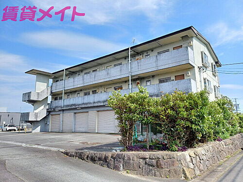 三重県津市一志町高野 3階建