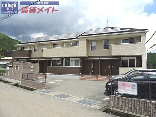 三重県松阪市小片野町 2階建 築17年11ヶ月