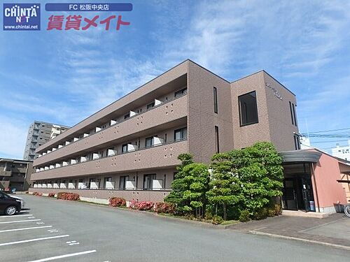 三重県松阪市中央町 3階建 築22年9ヶ月