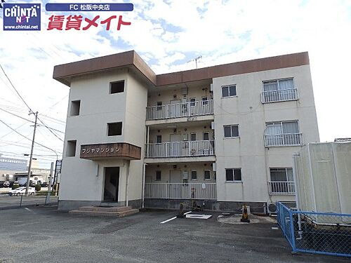 三重県松阪市曽原町 3階建 築39年10ヶ月