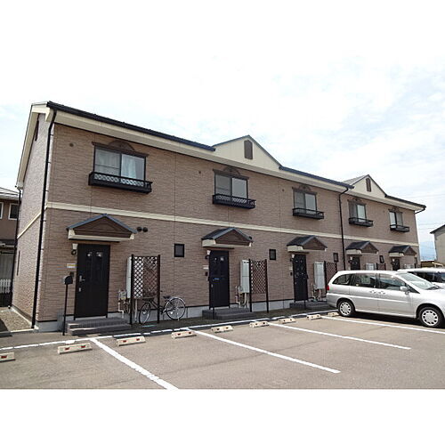 長野県塩尻市大字広丘高出 テラスハウス