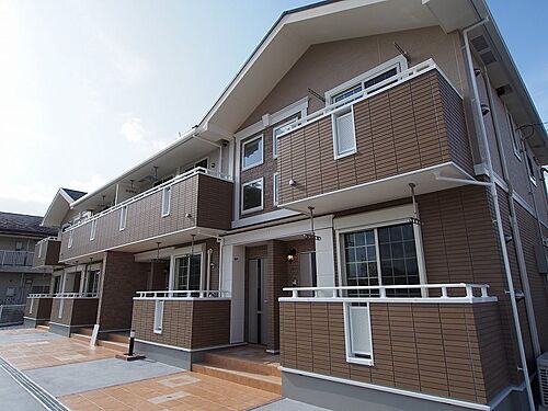 福岡県中間市岩瀬２丁目 2階建 築13年4ヶ月