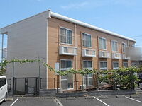 神奈川県伊勢原市東大竹 2階建 築21年2ヶ月