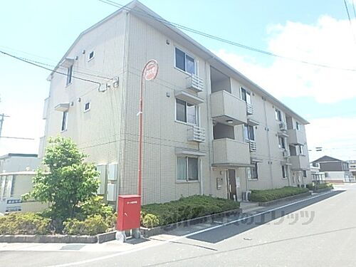 滋賀県栗東市目川 築15年6ヶ月 3階建