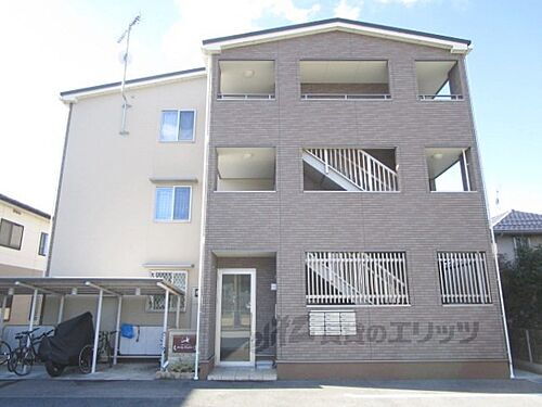 滋賀県米原市下多良２丁目 3階建 築9年1ヶ月