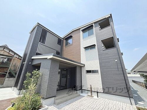 京都府城陽市寺田中大小 3階建 
