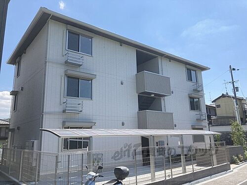 京都府長岡京市奥海印寺八戸木 築1年未満 3階建