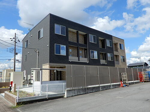 栃木県小山市城東６丁目 3階建 築5年10ヶ月