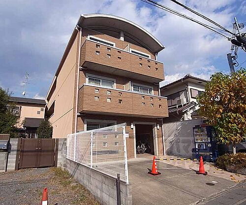 京都府京都市右京区嵯峨天龍寺瀬戸川町 賃貸マンション