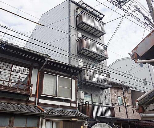 京都府京都市下京区上三之宮町 築28年9ヶ月 5階建