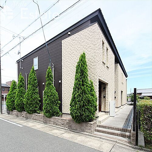 愛知県名古屋市中川区万町 築10年11ヶ月 2階建