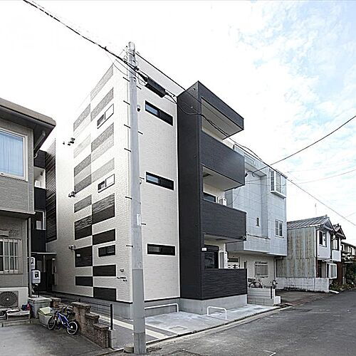 愛知県名古屋市中村区藤江町３丁目 築5年12ヶ月 3階建