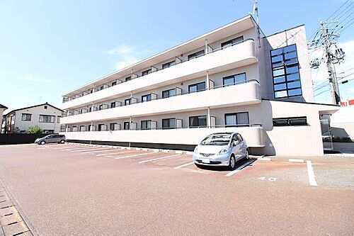 新潟県新潟市中央区山二ツ３丁目 賃貸マンション