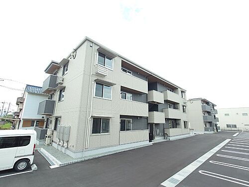 広島県福山市川口町２丁目 3階建 築1年