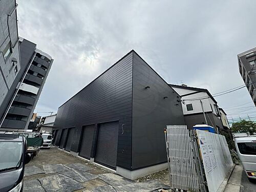 広島県広島市中区吉島町 2階建