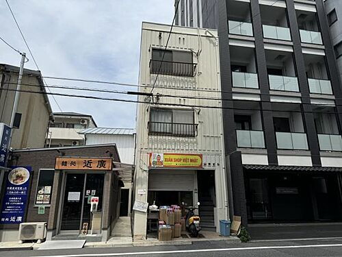 広島県広島市西区三篠町２丁目 築40年9ヶ月 3階建