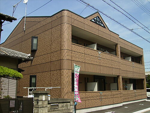 兵庫県加古郡播磨町西野添２丁目 2階建 築17年