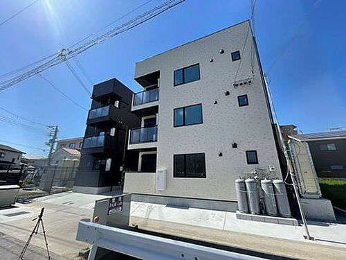兵庫県姫路市苫編 3階建 