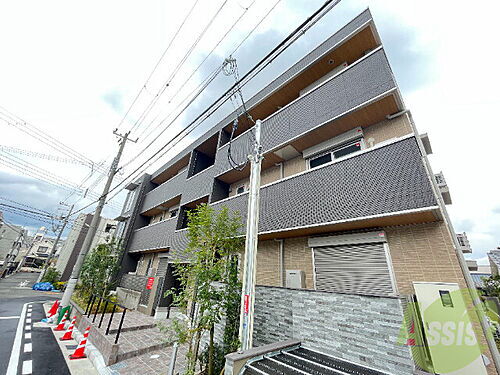 兵庫県西宮市甲子園三保町 3階建 築1年6ヶ月