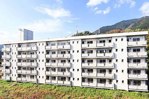 岐阜県不破郡関ケ原町大字玉 賃貸マンション