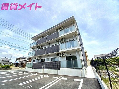 三重県四日市市白須賀１丁目 賃貸マンション