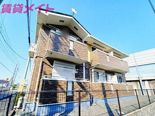 三重県三重郡川越町大字南福崎 賃貸アパート