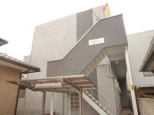 大阪府堺市堺区南清水町３丁 2階建