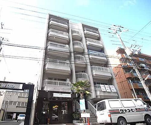 葵マンション 6階建