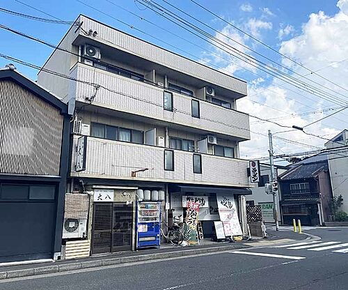 京都府京都市下京区西七条西八反田町 賃貸マンション
