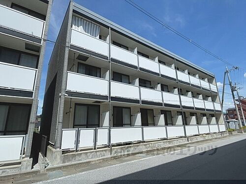 滋賀県彦根市東沼波町 3階建 築17年2ヶ月