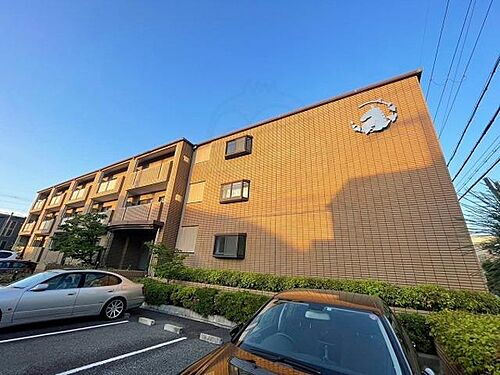 大阪府豊中市玉井町２丁目 3階建