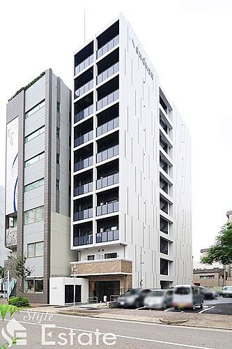 愛知県名古屋市東区泉２丁目 10階建 築1年3ヶ月