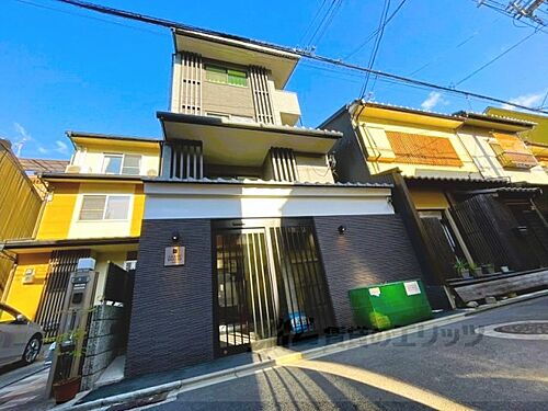 京都府京都市東山区下弁天町 築3年9ヶ月 4階建