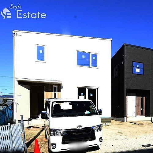 愛知県長久手市作田２丁目 2階建 