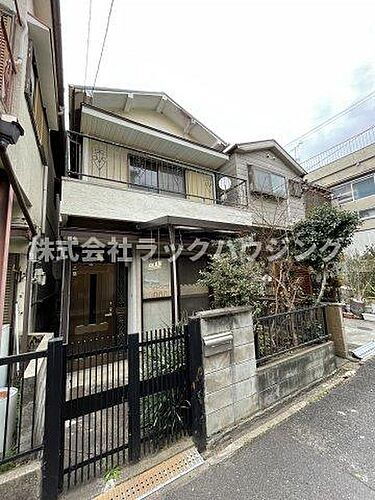 大阪府四條畷市雁屋北町 2階建