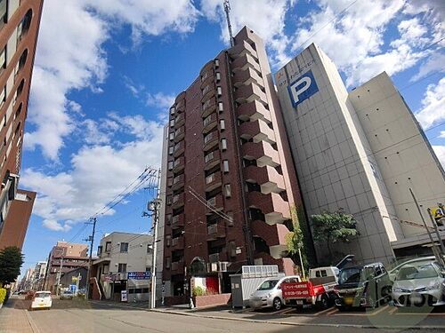 北海道札幌市中央区南一条西１４丁目 11階建 築33年9ヶ月