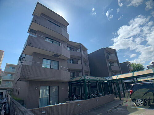 北海道札幌市中央区北三条西２３丁目 4階建 築32年