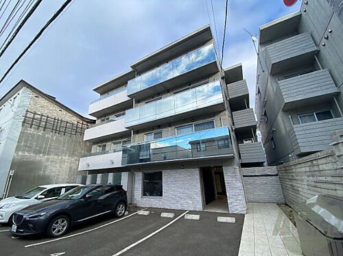 北海道札幌市中央区南十三条西７丁目 4階建 築5年10ヶ月