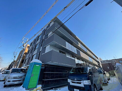 北海道札幌市中央区宮の森二条３丁目 4階建 築1年6ヶ月
