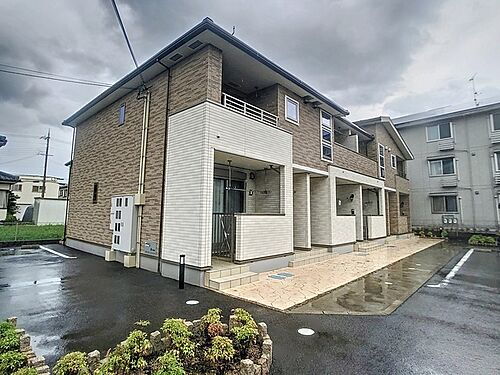 滋賀県草津市青地町 2階建