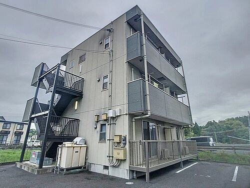 滋賀県甲賀市水口町新城 3階建 築18年5ヶ月