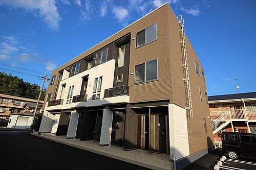 滋賀県甲賀市水口町名坂 3階建 築9年3ヶ月